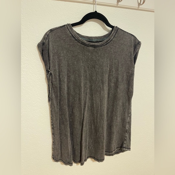 Anthropologie muscle tee. - Picture 2 of 3